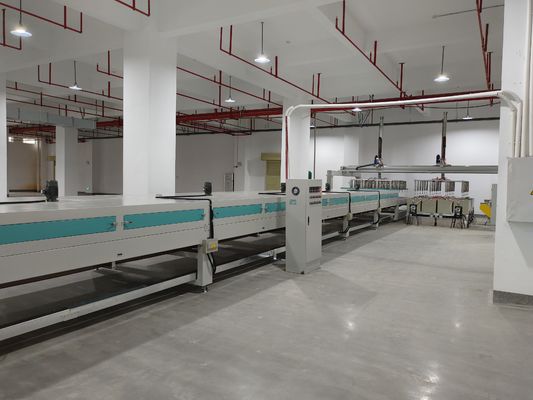 เครื่องเคลือบสปินแบบ 24 สถานที่แบบอัตโนมัติเต็ม สําหรับผลิตภัณฑ์พวงผง