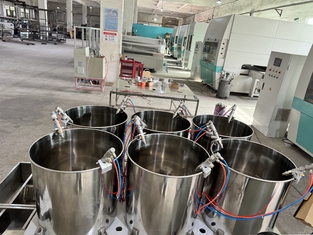 เครื่องเคลือบถ้วยขวดใยสําหรับอุณหภูมิสูง น้ําร้อน กันน้ํามันร้อน เครื่องเคลือบหมุนหกสถานี สําหรับกระดาษไม้ยาง