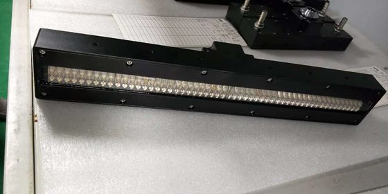 ความเร็วการรักษา 1-10m/min ระบบการรักษา LED UV พร้อมระบบทําความเย็นด้วยอากาศเพื่อการรักษาความละเอียด
