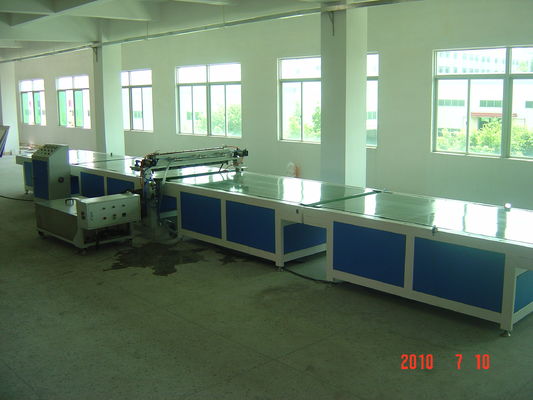 เครื่องเคลือบผ้าม่านความแม่นยําสูง มีปริมาณสี 60~200 กรัม/เมตร2