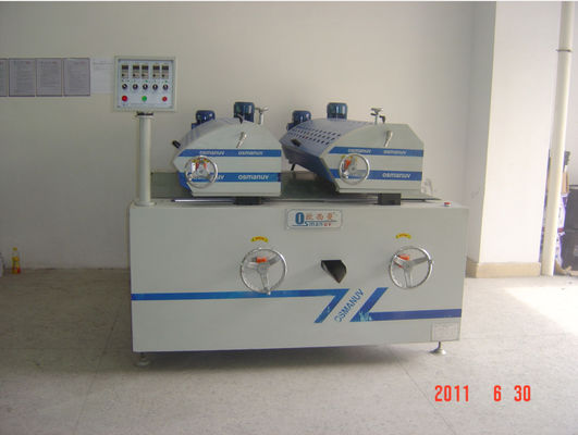 เครื่องเคลือบม้วน Uv แบบออฟไลน์ 10KW 2m / นาทีพร้อมสายพานลำเลียง