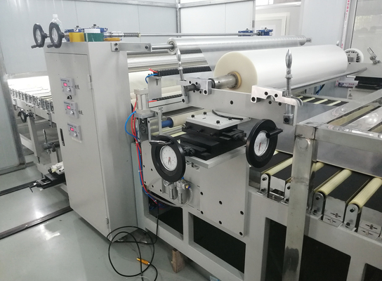 เครื่องเคลือบผนังขนาด 1600 มม พร้อมระบบควบคุม PLC ความเร็วการล่อกลับ 0-100m/min