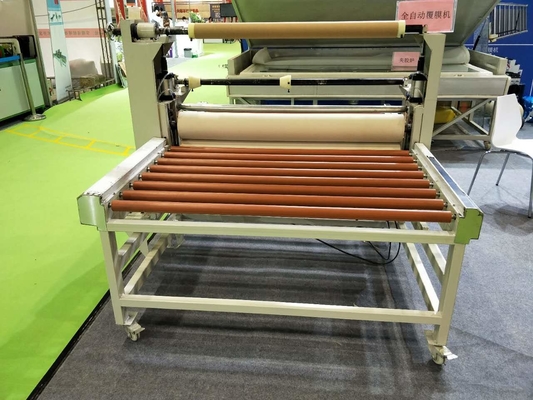 อัตโนมัติ Rewinding เครื่อง laminating ฟิล์มที่มีความกว้าง 1600mm และความจุ 3000KG