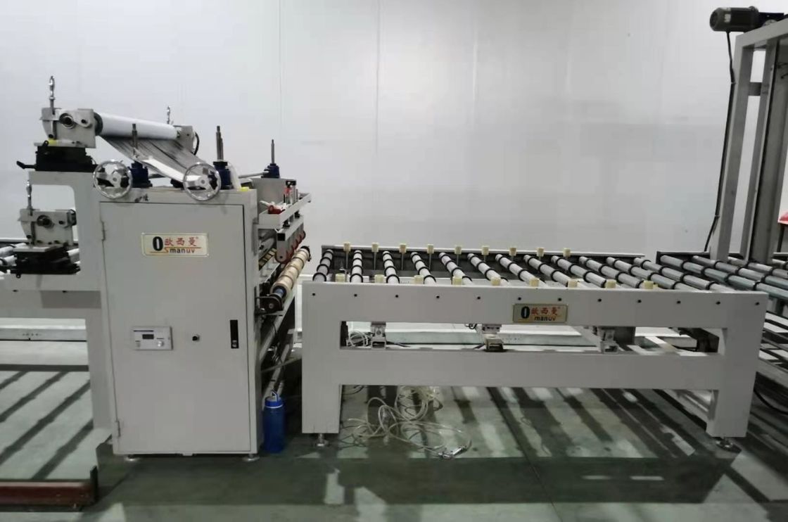 เครื่องเคลือบ UV เคลือบเงา PVC Conveyor Spot UV Machine ออฟไลน์เครื่องเคลือบ UV โรงงาน