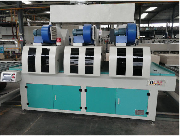 เครื่องปรับปรุง UV PLC การป้องกันยาวนาน สีที่ใช้น้ํา มีอายุไฟ 8000 ชั่วโมง