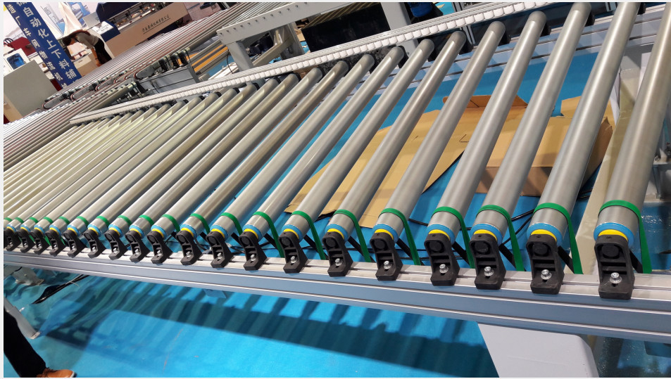 เครื่องขนย้ายเข็มขัดความจุสูง 2m * 0.6m * 1.5m กับเครื่องยนต์เซอร์โว 50kg / h